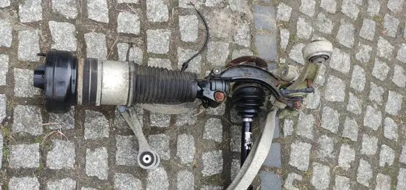 Audi RS6 C7 Front air suspension shock absorber 