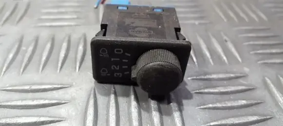Nissan Primera Headlight level height control switch 37044A D40202