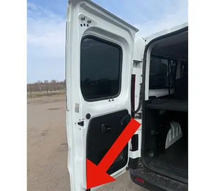 Opel Vivaro Loading door lock loop/hook striker 014203B 03961166618 703221