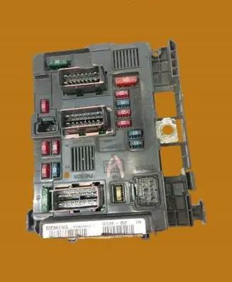 Peugeot 206 BSM Control unit 9643498980