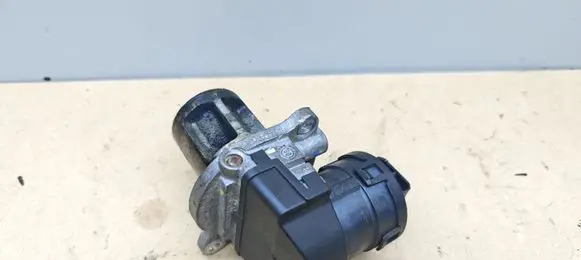 Mercedes-Benz E A207 EGR valve A6421401060