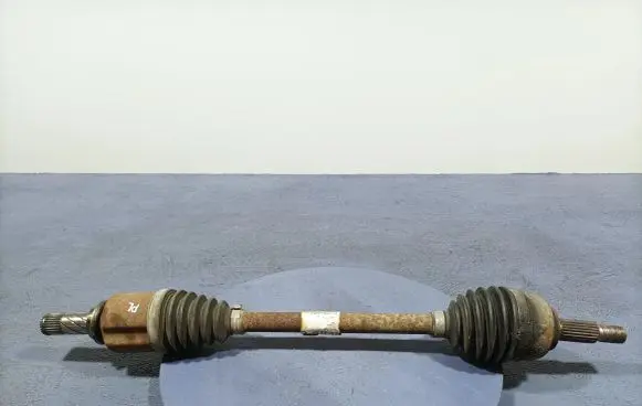 Renault Clio I Front driveshaft 8201055669