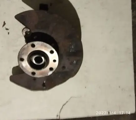 Volkswagen Transporter - Caravelle T5 Front wheel hub