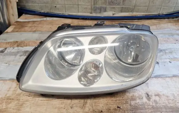 Volkswagen Touran I Headlight/headlamp 1305235779 1305235777