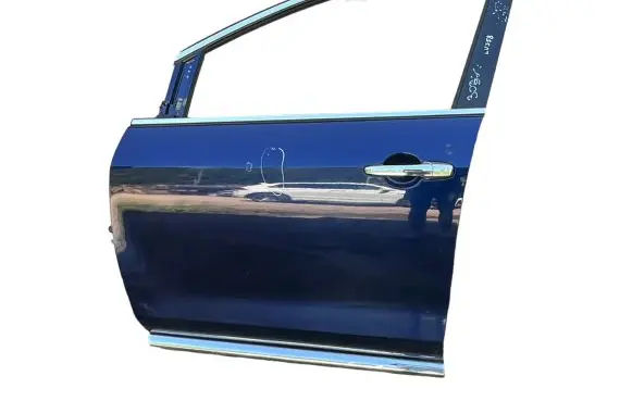 Mazda CX-7 Front door