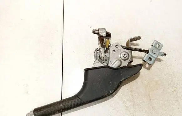 Handbrake/parking brake lever assembly