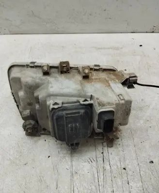 Volkswagen Polo Headlight/headlamp 96249600