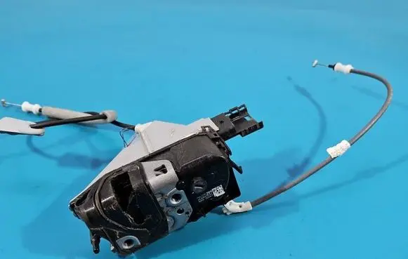 Peugeot 5008 II Rear door lock 16943634 IMPRK1611120