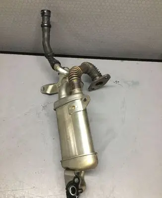 Nissan Qashqai EGR valve cooler 147357324R 60941155B