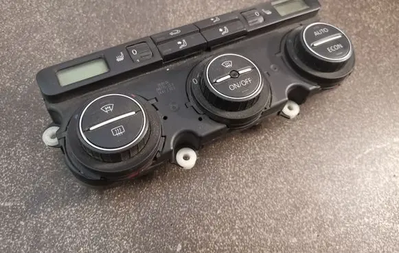 Volkswagen PASSAT B6 Climate control unit 3C0907044AJ