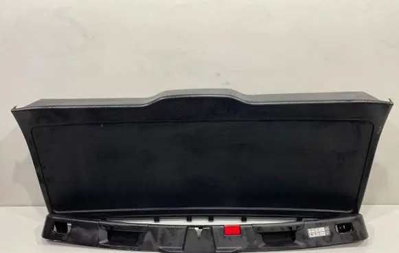 Tailgate trim
