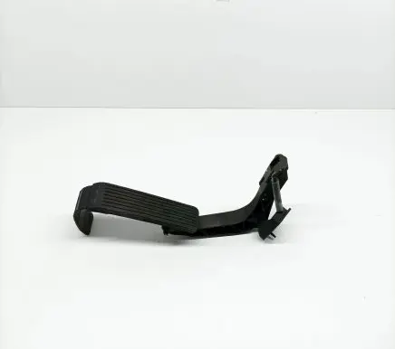 Mercedes-Benz SL R129 Accelerator throttle pedal A1293010001 A1243011320