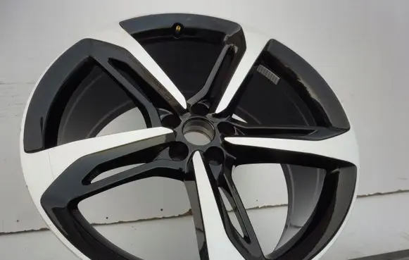 Audi Q7 4M R21 alloy rim 4M0601025AA