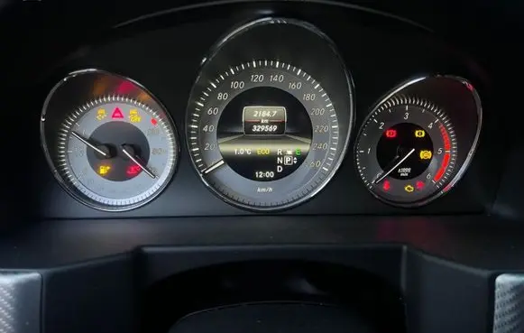 Mercedes-Benz GLK (X204) Speedometer (instrument cluster) A2049005509 2049005509