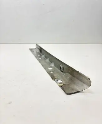 Volkswagen Transporter - Caravelle T4 Fender mounting bracket