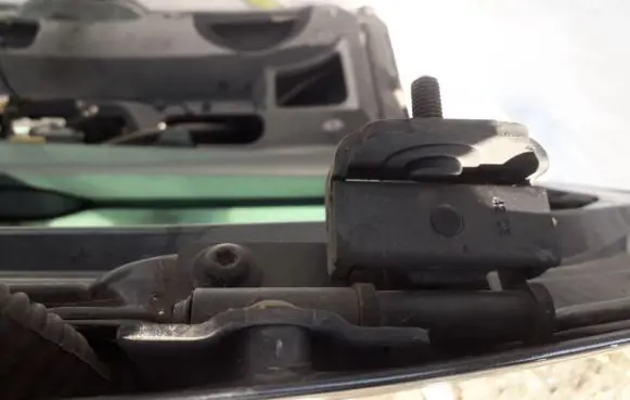 Renault Laguna II Tailgate/trunk/boot hinge