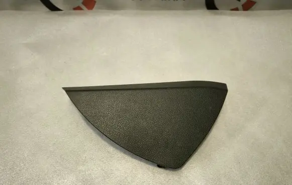 Mercedes-Benz C W204 Dashboard side end trim A2047231208