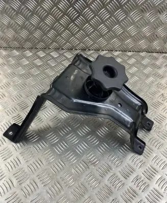 Audi A7 S7 4G Spare wheel mounting bracket 4G0802715