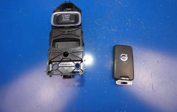 Volvo XC60 Ignition lock AH4N15607AE 3659AV01125 28227917