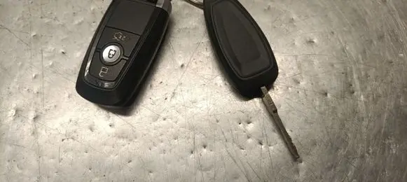 Ford Mondeo MK V Ignition key/card HS7T15K601GA 2094689