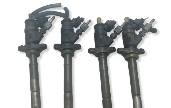 Peugeot Partner Fuel injectors set 0445110311
