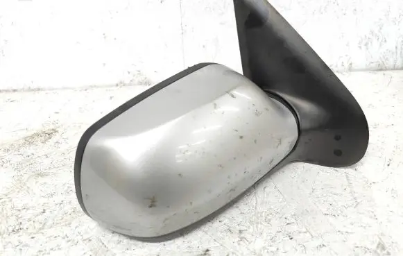 Mazda 2 Front door electric wing mirror