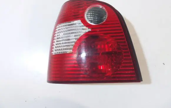 Volkswagen Polo Rear/tail lights 09061420