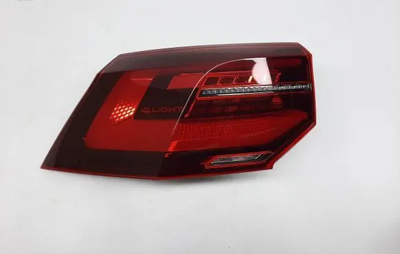 Volkswagen Golf VIII Rear/tail lights 5H0945207A