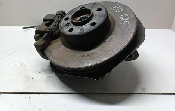 BMW X3 F25 Front wheel hub 6787680
