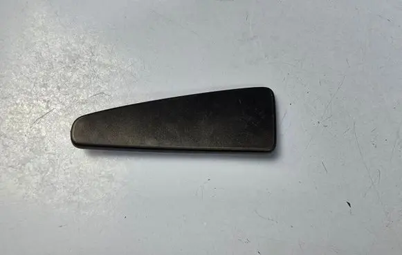 Audi A4 S4 B9 8W Other front door trim element 8W0837308