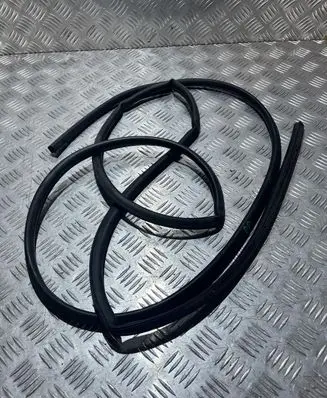 Audi A3 8Y Front door rubber seal VW25180