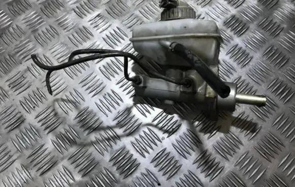 Opel Vectra B Master brake cylinder