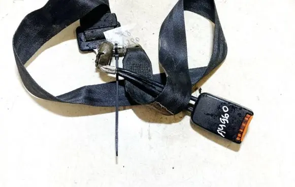 Middle seatbelt (rear)