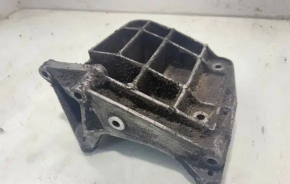 Audi 100 S4 C4 A/C compressor mount bracket 050260885D