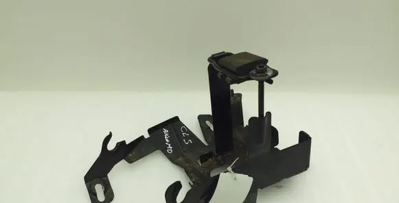 Battery bracket