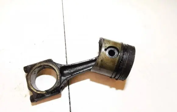 Opel Combo B Piston with connecting rod