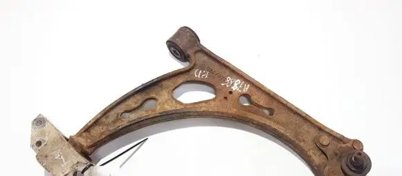 Skoda Octavia Mk2 (1Z) Front lower control arm/wishbone