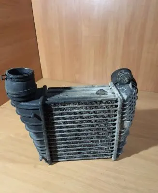 Volkswagen Golf IV Intercooler radiator