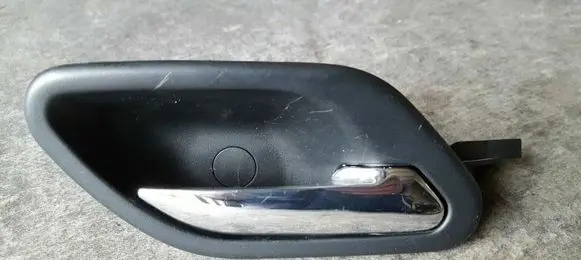 BMW 5 E39 Front door interior handle 8226050
