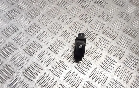 Hyundai i10 Electric window control switch 202005491