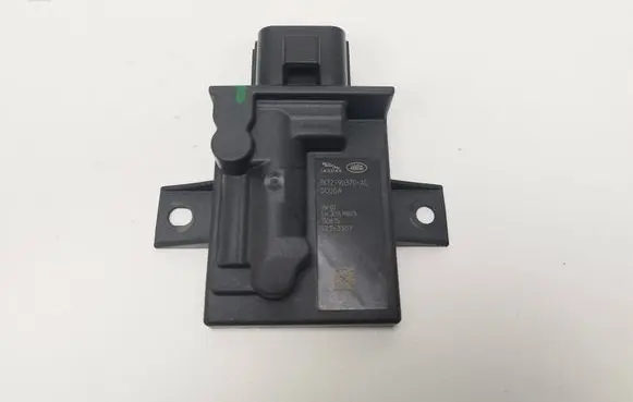 Jaguar XE Fuel injection pump control unit/module FK729D370AC 52362307 110615