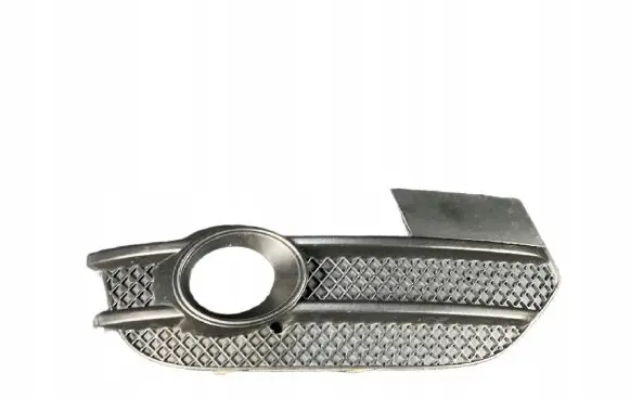 Audi Q3 8U Front bumper lower grill 8U0807682A
