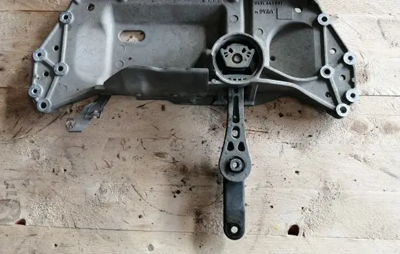 Volkswagen Scirocco Front subframe 1K0199369G