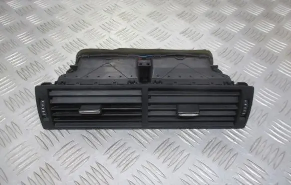 Audi A4 S4 B6 8E 8H Dashboard air vent grill cover trim 