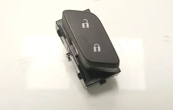 Opel Astra K Central locking switch button 13437277