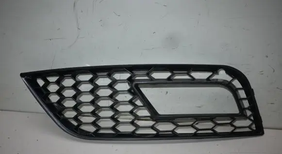 Audi A4 S4 B8 8K Front fog light trim/grill 