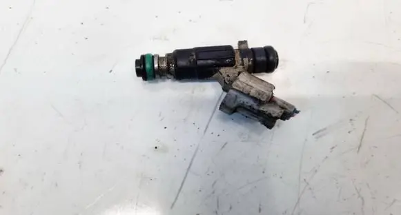 Nissan X-Trail T30 Fuel injector FBJC100