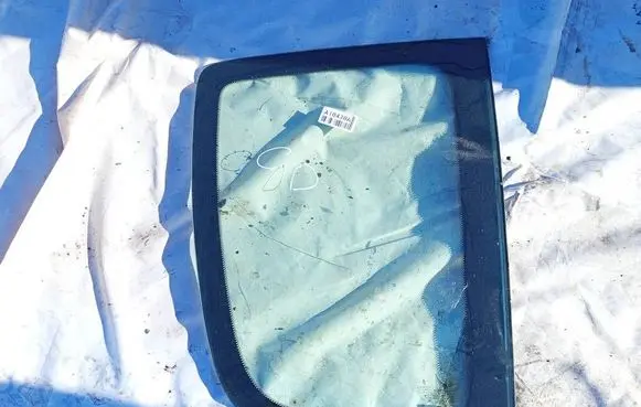Skoda Roomster (5J) Rear side window as2