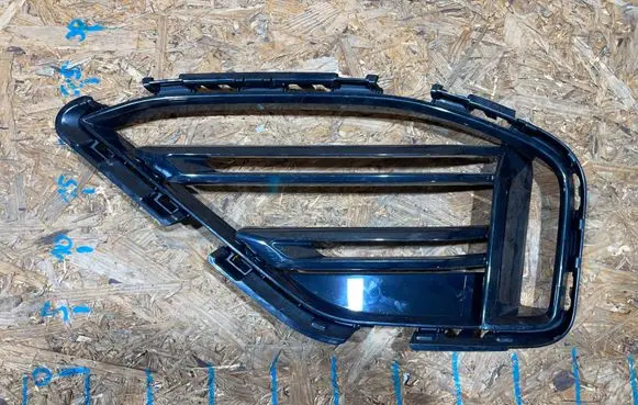 BMW 8 G15 Front bumper lower grill 51118084390 S2511A011-M