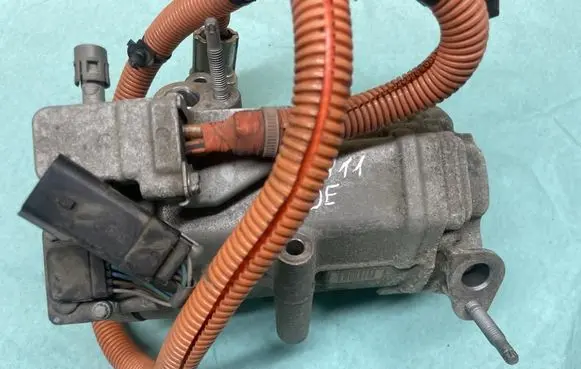 Ford C-MAX II Air conditioning (A/C) compressor (pump) FV6H19D623AC